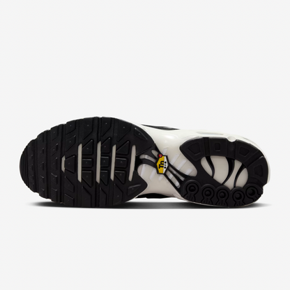 NIKE AIR MAX PLUS TN PANDA